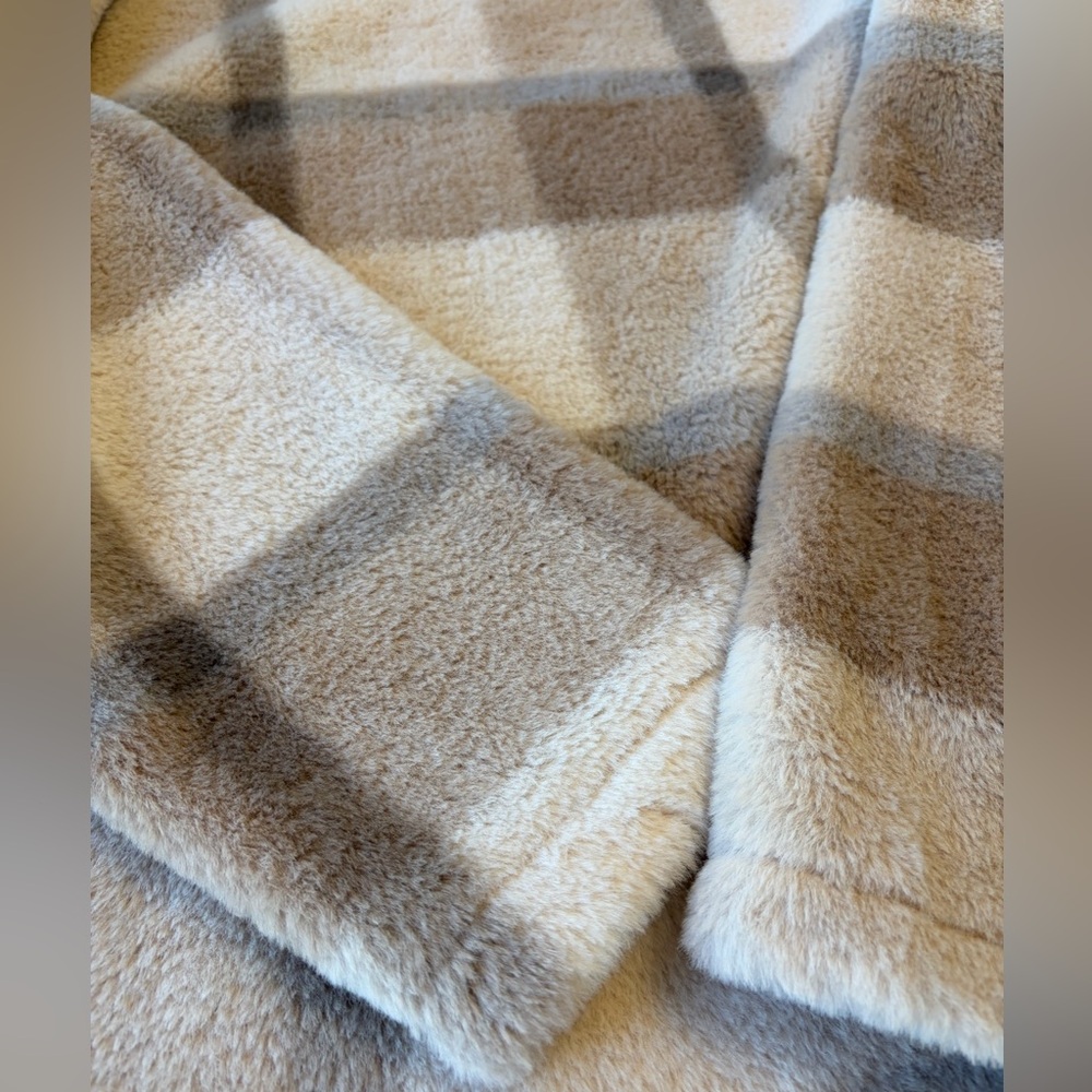 Plaid Fuzzy/Furry Pullover Sweater - Picture 5 of 8